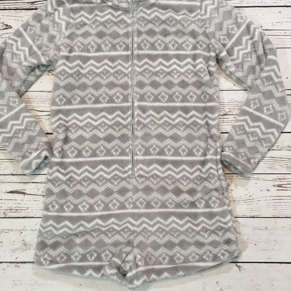 Aerie American Eagle fuzzy romper NWT - Picture 5 of 14